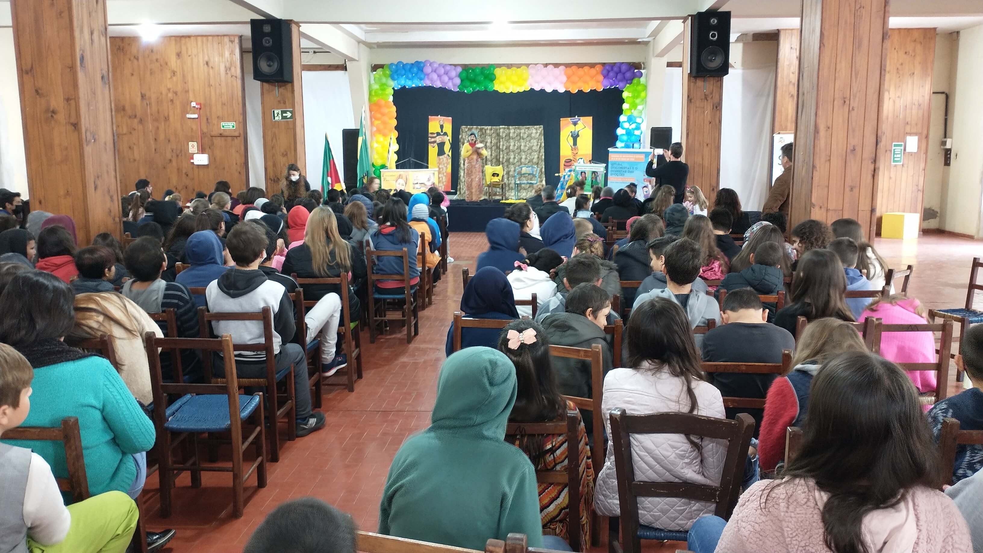 Semana de Incentivo à Leitura e Feira do Livro teve ampla programação e participação de alunos